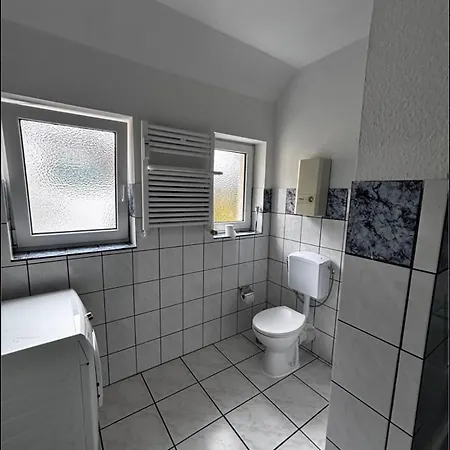 Spacious Flat , 4 Beds, Kitchen , , Messe * Hannover